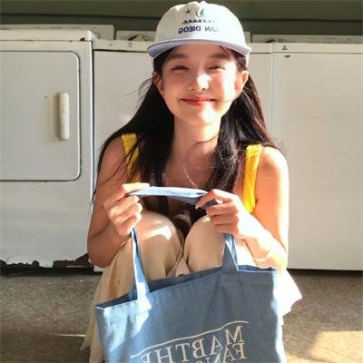 空房间里的妻子